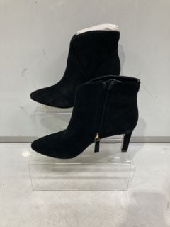 LAUREN RALPH LAUREN WOMENS ISABELLE SUEDE ANKLE BOOTS BLACK (UK 4) TOTAL RRP £220