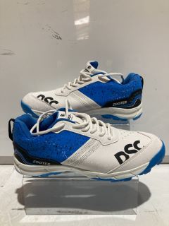 DSC ZOOTER CRICKET SHOES MEN WHITE/BLUE SIZE 10 UK