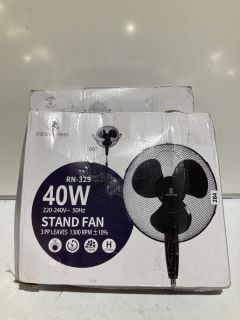 REQUISITE NEEDS 40W STAND FAN BLACK 125-106CM & REQUISITE NEEDS 40W STAND FAN 125-106CM