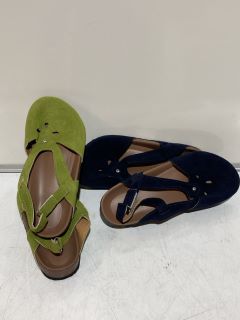 BOX OF ASSORTED WOMEN'S FOOTWEAR TO INCLUDE INTAGLI MULTI COLORED OPEN TOE SANDALS SIZE 5.5 UK