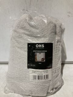 QTY OF BEDDING ITEMS TO INCLUDE WHITE DUVETS