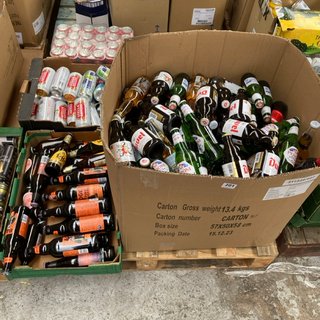 (COLLECTION ONLY) PALLET OF ASSORTED ITEMS TO INCLUDE THATCHERS HAZE CLOUDY SOMERSET CIDER 4.5% VOL 440ML ( B.B. DATE 21.12.2025 ), WE OPERATE A CHALLENGE 25 POLICY. 18+ ID MAY BE R