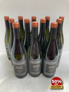 12 X BOTTLES OF ALMA MORA SELECT RESERVE CHARDONNAY 2022 75CL 13% VOL (WE OPERATE A CHALLENGE 25 POLICY. 18+ ID MAY BE REQUIRED UPON COLLECTION/DELIVERY, E.G. A VALID PASSPORT OR PHOTO DRIVING LICENC