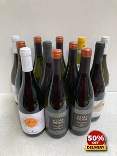 12 X BOTTLES OF ASSORTED WINE TO INCLUDE ALMA MORA SELECT RESERVE CHARDONNAY 2022 75CL 13% VOL (WE OPERATE A CHALLENGE 25 POLICY. 18+ ID MAY BE REQUIRED UPON COLLECTION/DELIVERY, E.G. A VALID PASSPOR