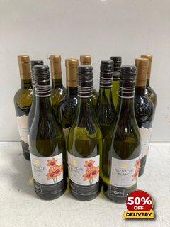 6 X BOTTLES OF GRENACHE BLANC W.O PEARL WHITE WINE 2023 75CL 13.5% VOL TO ALSO INCLUDE 6X BOTTLES OF DUCA DI SASSETA TERRE SICILIANE CARRICANTE DRY WHITE WINE 2022 75CL 12.5% VOL (WE OPERATE A CHALLE