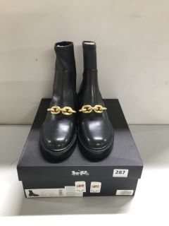 COACH KENNA LEATHER BLACK BOOTS - SIZE: 6 (681461)