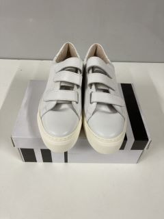 JOHN LEWIS FAWNE WHITE TRAINERS - SIZE 8 (675645)