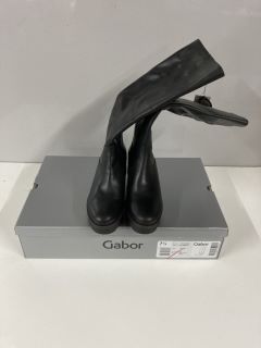 GABOR ULE MED BLACK LEATHER BOOT - SIZE 7.5 (675645)