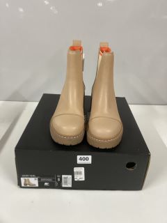 SOREL JOAN NOW BEIGE CHELSEA BOOTS - SIZE : 6 (682119)