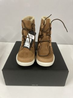 SOREL EXPLORER II JOAN FAUX FUR WP VELVET TAN FAWN CHILDREN'S BOOTS - SIZE 4 (682119)