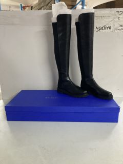 STUART WEITZMAN 5050 LIFT BLACK BOOT - SIZE 6 - RRP £750.00 (6821653)