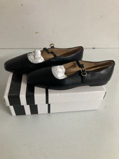 JOHN LEWIS HARRIETTA BLACK SHOES - SIZE 8 (686951)