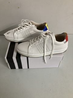 JOHN LEWIS ELMIE WHMU TRAINERS - SIZE 7 (686951)