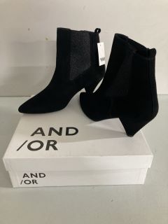 JOHN LEWIS ROBBIE BLACK BOOTS - SIZE 7 (686951)