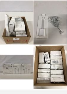 BOX OF APPLE PRODUCTS INC. APPLE LIGHTNING TO SD CARDS CAMERA READER