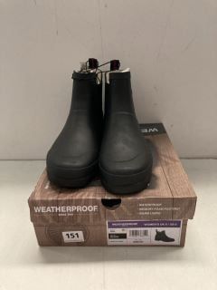 WEATHERPROOF BLACK BOOTS WOMENS UK SIZE: 6