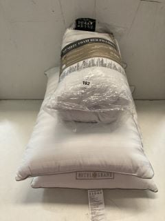 3 X HOTEL GRAND PILLOWS