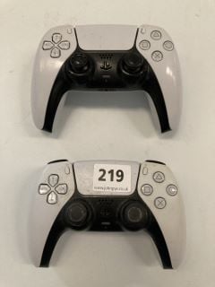 2 X SONY PLAYSTATION DUALSENSE WIRELESS CONTROLLER