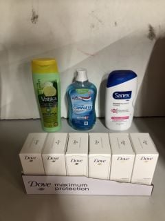 2 X BOX OF ITEMS INC WOMENS FEM FRESH