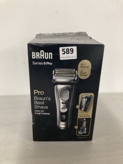 BRAUN 9 SERIES SHAVER CHARGER & ATTACHMENT