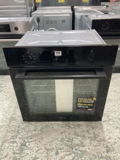 ZANUSSI SINGLE ELECTRIC OVEN MODEL ZOPNX6XN RRP £369