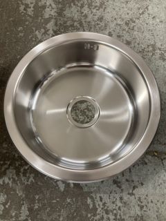 ONE BOWL ROUND KITCHEN SINK IN STAINLESS STEEL