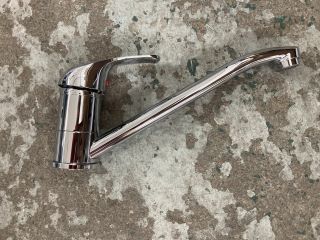 IRIS BASIN FILLER TAP IN CHROME