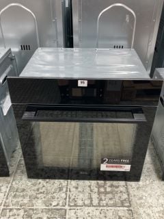 AEG SINGLE ELECTRIC OVEN MODEL BPK748380B RRP £1099