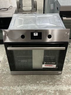 AEG SINGLE ELECTRIC OVEN MODEL UNKNOWN (DOOR JAMMED)