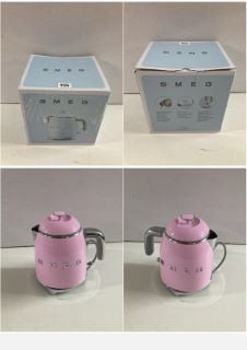 SMEG KETTLE