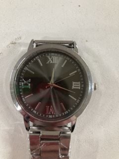 GENTS WRISTWATCH IN CHROME