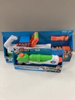 2 X NERF GUNS