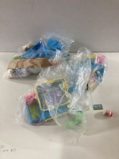 BOX OF TOY SHOPPING SETS