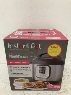 INSTANT POT MULTI-USE PRESSURE COOKER