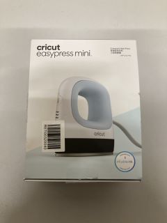 CRICUT EASYPRESS MINI COMPACT HOT PRESS