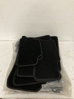 QTY OF CAR MATS INC JEEP CHEROKEE 2008-2014