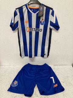 NEW BALANCE F.C.PORTO KIDS FOOTBALL KIT