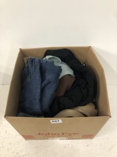 QTY OF CLOTHING INC RELAY JEANS