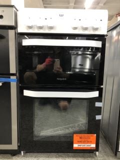 HOTPOINT CERAMIC ELECTRIC COOKER MODEL : HD5V92KCW/UK