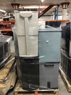 PALLET OF VARIOUS BINS