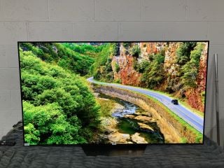 LG 65" TV MODEL: OLED65B36LA (LINE ON SCREEN, NO REMOTE, WITH STAND, NO BOX) RRP: £1,199