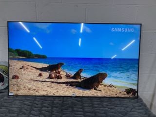 SAMSUNG 55" TV MODEL: UE55CU7100KXXU (LINE ON SCREEN, NO REMOTE, NO STAND, WITH BOX) RRP: £425