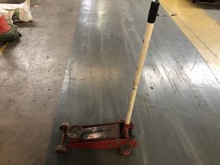 3 TONNE TROLLEY JACK