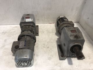 2 X MOTORS