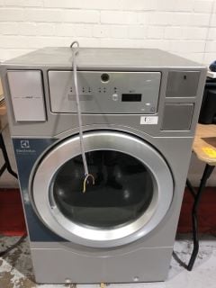 ELECTROLUX MYPRO XL 12KG VENTED DRYER MODEL: TE1220E