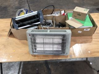 2X BOXES OF HEATERS LIGHTS DAMP TESTING UNIT PORTABLE WIND UP RADIO AND ASSORTED SPARE PARTS