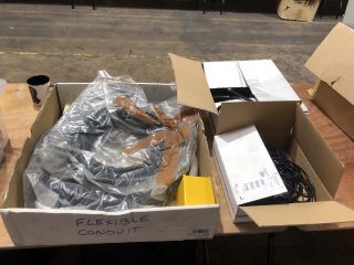 BOX OF ASSORTED CABLES AND WIRES TO INCLUDE 2X BOXES OF SPIRAL WRAP AND SCHNEIDER ELECTRIC CONTROL SYSTEM BOX