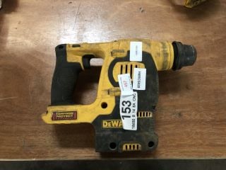 HANDHELD COLOURED BLACK AND YELLOW DEWALT POWER TOOLS TO INCLUDE 18V XR BRUSHLESS MODEL: DCD77, DEWALT MODEL: DCH253, 18V XR LI ION MODEL: DCG412