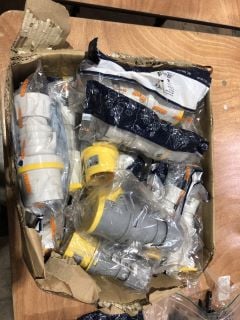 BOX OF 110V PLUG FITTINGS AND QTY OF ELASTIC FASTENERS