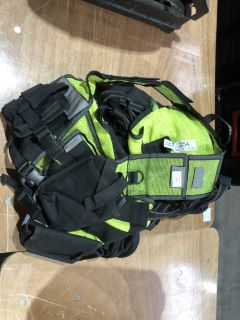 PETZL AVAO BOD FALL ARREST HARNESS AND ERGODYNE HI-VIS ARSENAL STORAGE HARNESS